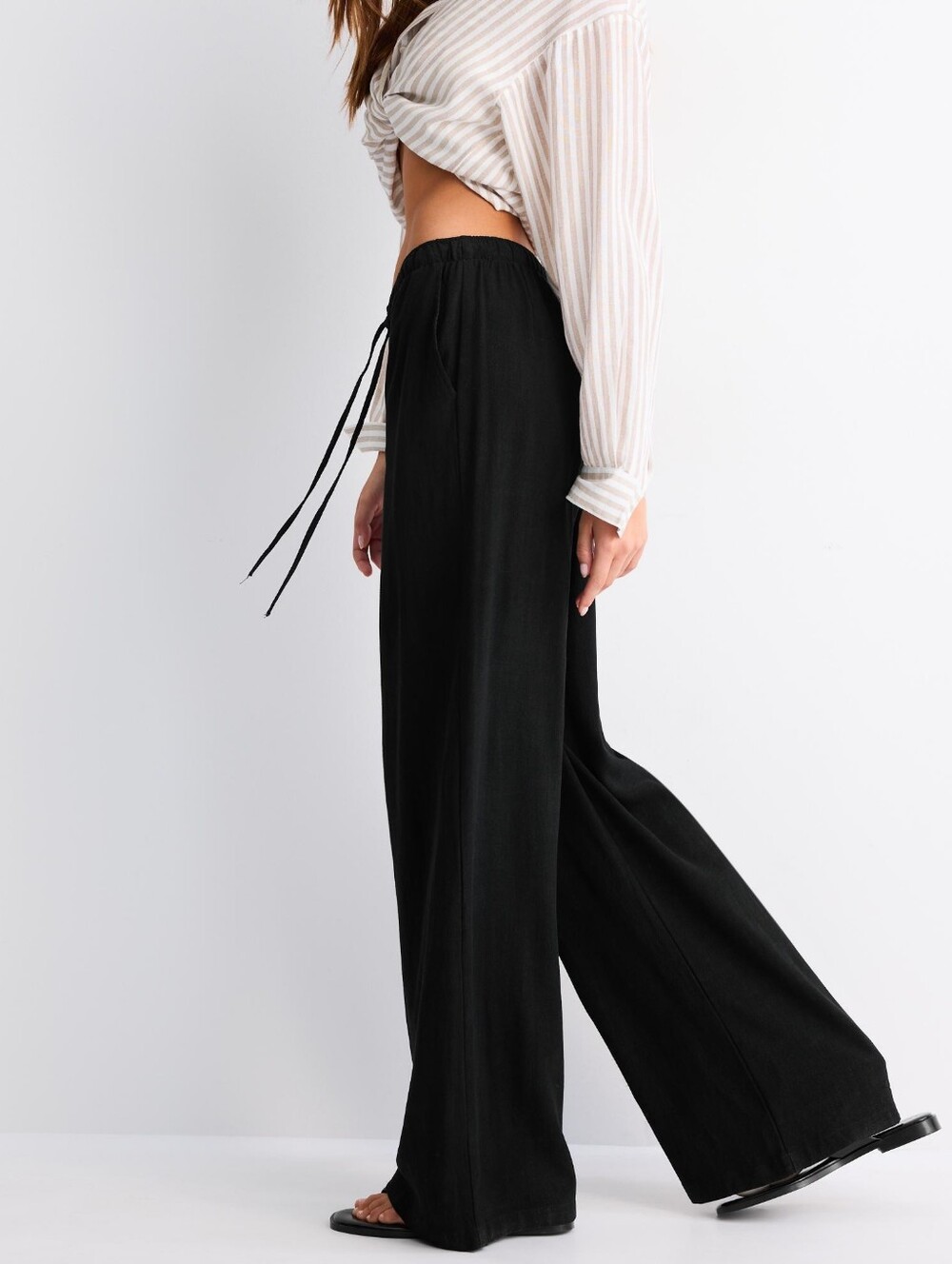 Stradivarius Black Elastic Waist Drawstring Palazzo Pants XL – NWT